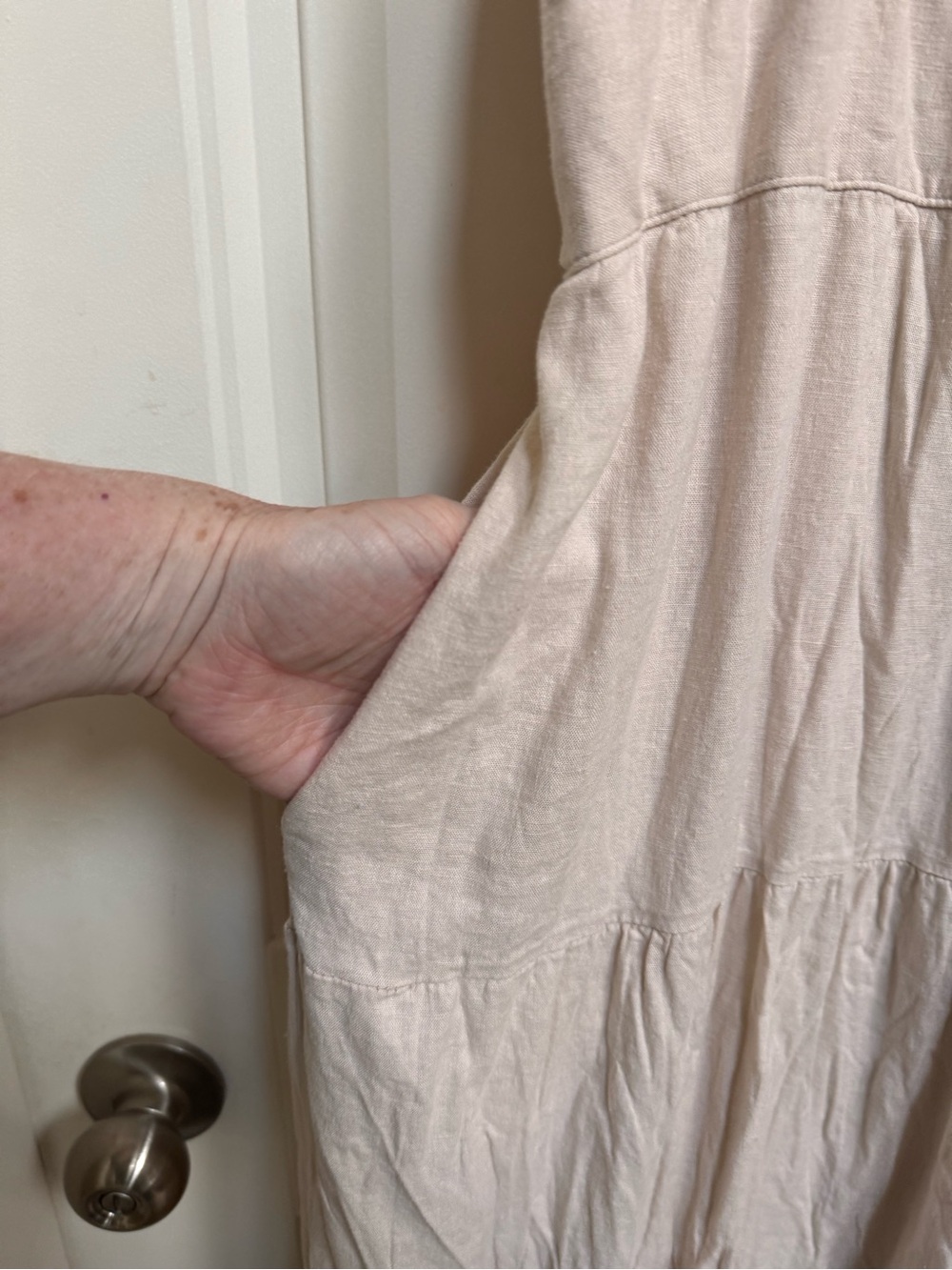 Luisa Perla Cream Linen Blend Tiered Maxi Sundress with Pockets. Size XL - Picture 4 of 10